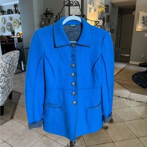 Geiger Collections Women’s “Made In Austria” 100% Wool Jacket - Size 38 - Blue